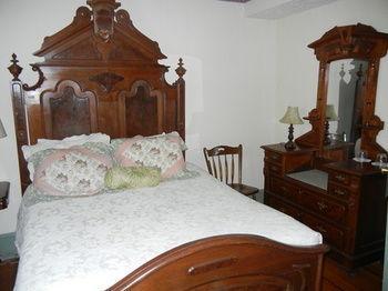 Wayside Inn Middletown Ngoại thất bức ảnh