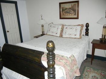 Wayside Inn Middletown Ngoại thất bức ảnh