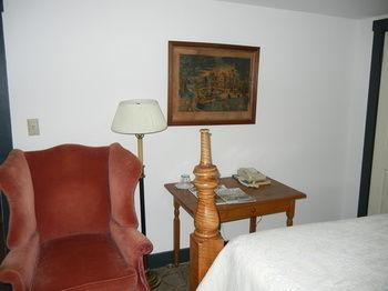 Wayside Inn Middletown Ngoại thất bức ảnh